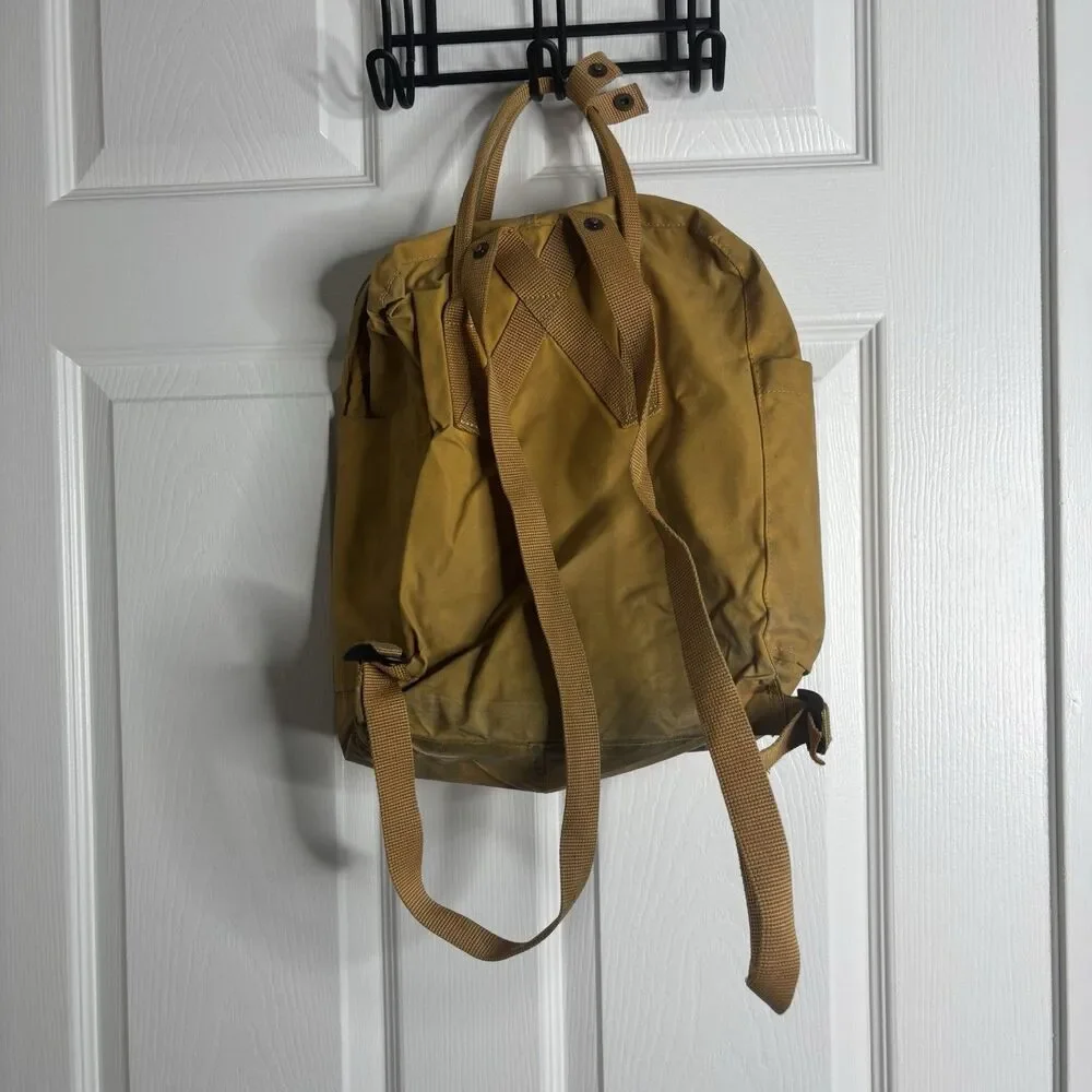 Fjallraven brand size